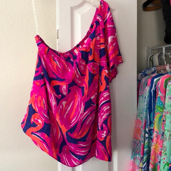 Lilly Pulitzer Tops - Lilly Pulitzer 100% Silk Fifer Top